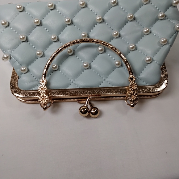 Chic Pearl-Embellished Light Blue Mini Bag - Picture 3 of 7